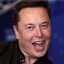 手整体插在口袋里的人过分自信